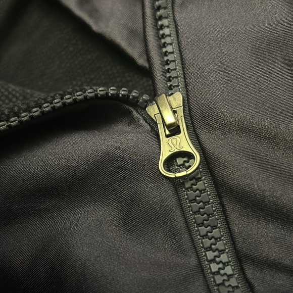 Lululemon Deep Purple Sweater Jacket Asymmetrical Zipper Moto Style SZ 8 - Picture 10 of 11